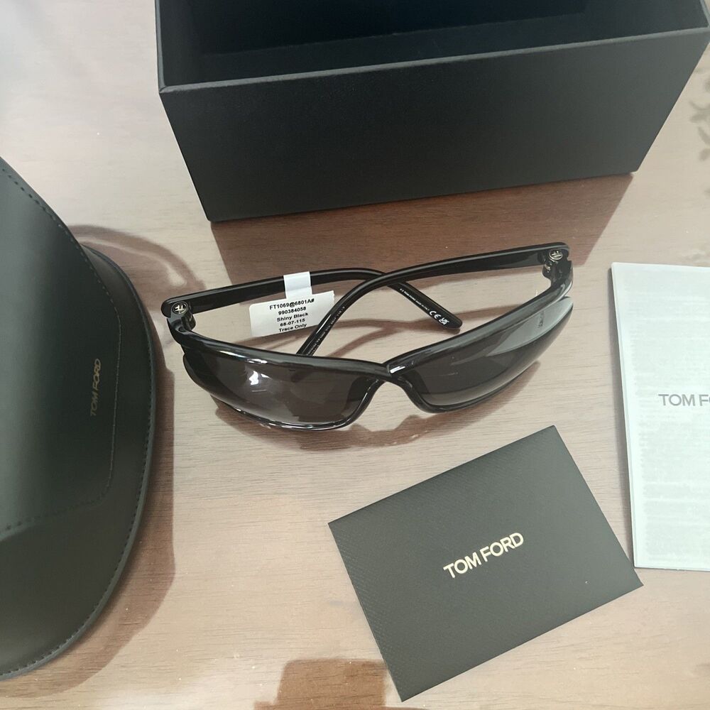 Tom Ford FERNANDA FT 1069 Shiny Black/Grey (01A) Sunglasses Brand New With Case - Picture 7 of 8